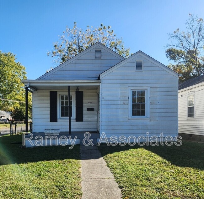 property at 4401 Bellevue Ave