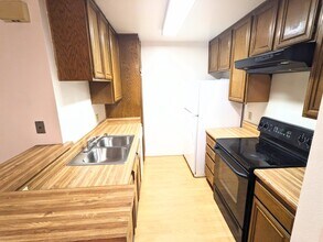 3961 Via Marisol in Los Angeles, CA - Building Photo - Building Photo
