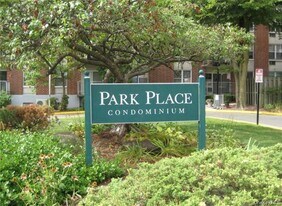 35 Park Ave in Suffern, NY - Building Photo