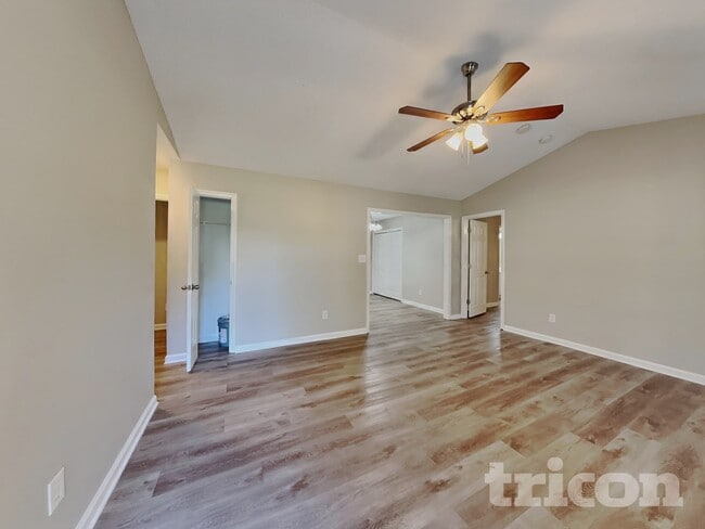 139 Creekside Dr in Four Oaks, NC - Building Photo - Building Photo