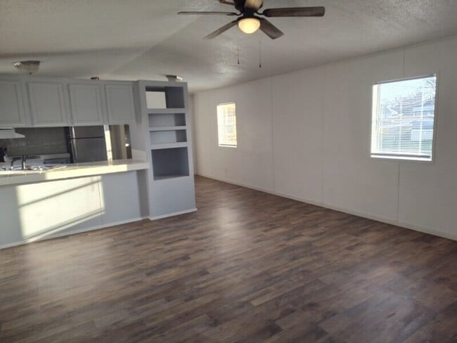 702 W Nelson St in Savannah, MO - Building Photo - Building Photo