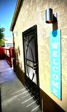 4260 Pepper Dr, Unit Studio on Pepper in San Diego, CA - Foto de edificio - Building Photo