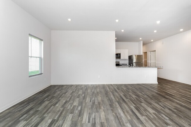 5573 Fox Blf Dr in Bryan, TX - Building Photo - Building Photo