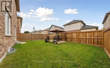 67 Megan Crescent in Barrie, ON - Building Photo - Building Photo