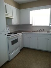4665 Hartel, Unit #4 in Beaumont, TX - Foto de edificio - Building Photo