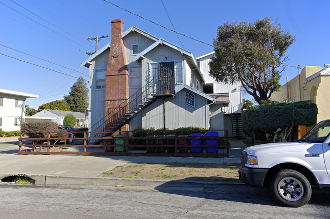 3401 Nevin Ave in Richmond, CA - Building Photo - Building Photo