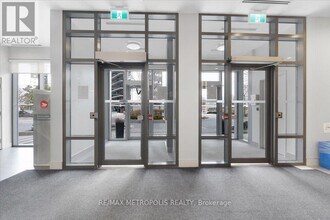 1346-1346 Danforth Rd in Toronto, ON - Building Photo - Building Photo