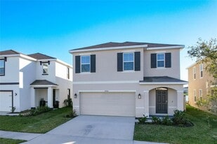10556 Penny Gale Loop in San Antonio, FL - Building Photo