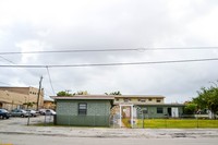 Central Palms Apartments II in Hialeah, FL - Building Photo - Building Photo