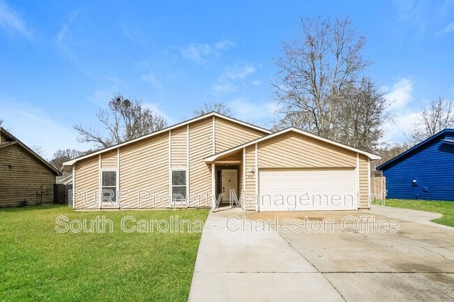 102 Baldwin Ln in Summerville, SC - Building Photo - Building Photo