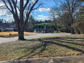1104 Wild Orchid Dr in Fallston, MD - Foto de edificio - Building Photo