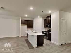 10713 Strike St in Aubrey, TX - Building Photo - Building Photo