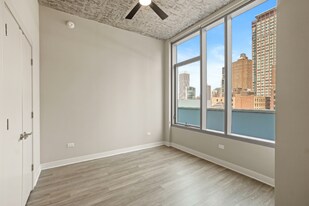 800 N Wells St in Chicago, IL - Building Photo