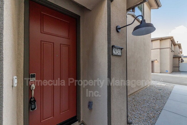 29243 Victoria Bch Blvd in Winchester, CA - Building Photo - Building Photo