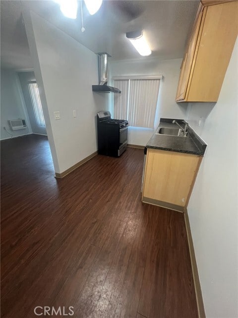 221 N San Gabriel Ave in Azusa, CA - Building Photo - Building Photo