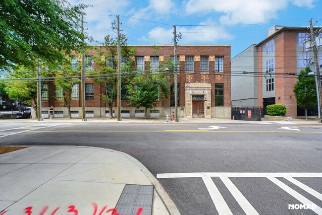 650 Glen Iris Dr NE in Atlanta, GA - Foto de edificio - Building Photo
