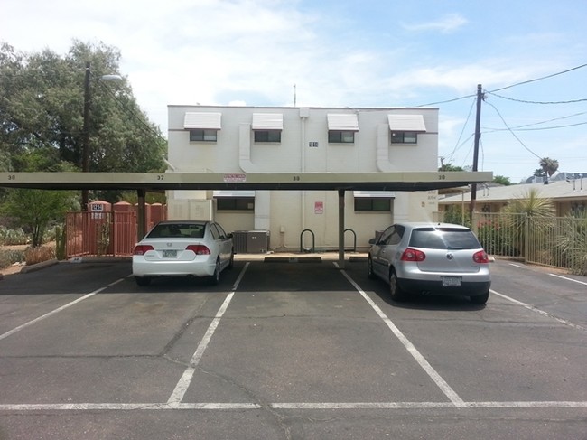 1214 S Farmer Ave in Tempe, AZ - Building Photo - Building Photo