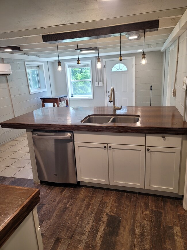 property at 327 S Hocker Ave