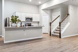 432 Nespral Dr in San Antonio, TX - Building Photo - Building Photo