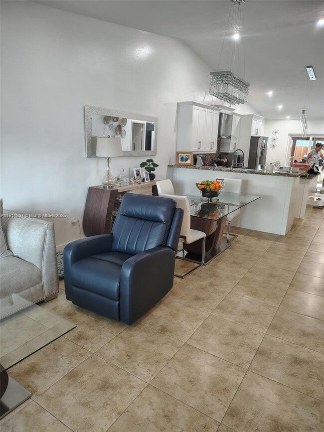 10358 NW 128th Terrace in Hialeah, FL - Building Photo - Building Photo