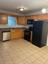 1040 Autumn Leaf Dr, Unit #2 in Richmond, KY - Building Photo - Building Photo