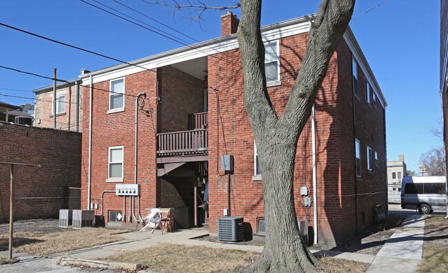 737 Garfield St in Oak Park, IL - Foto de edificio - Building Photo