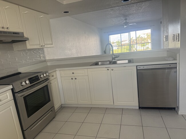 property at 327 Coldeway Dr