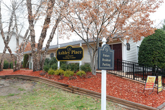 Ashley Place Apartments in Charlotte, NC - Building Photo - Building Photo