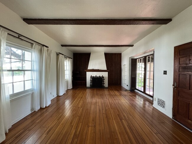 10966 Strathmore Dr, Unit 1 in Los Angeles, CA - Building Photo - Building Photo