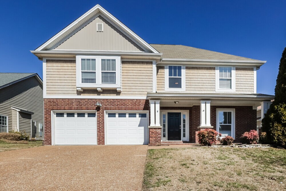 1641 Zurich Dr in Spring Hill, TN - Building Photo