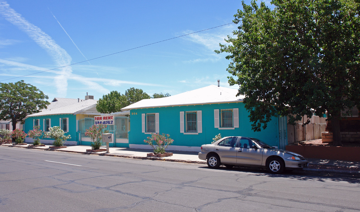 804 Arizona Ave in El Paso, TX - Foto de edificio