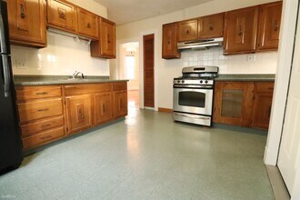 96 Conwell Ave-Unit -Apt 2 in Somerville, MA - Building Photo - Building Photo