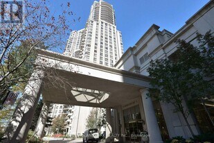 35-435 Kingsbridge Garden Cir in Mississauga, ON - Building Photo