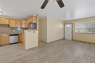 2206 Ivanhoe Dr in Colorado Springs, CO - Building Photo - Building Photo