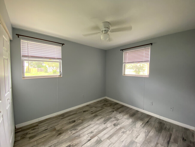 3513 Ligonier Rd in Spring Hill, FL - Building Photo - Building Photo