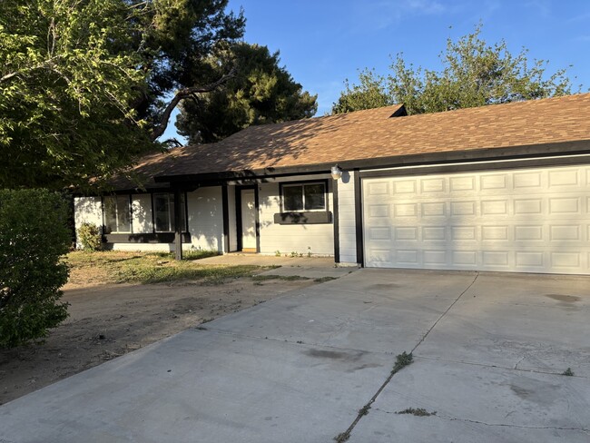 39342 169th St E in Palmdale, CA - Building Photo - Building Photo