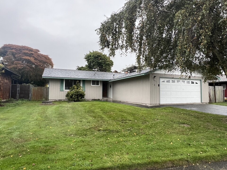 3211 Alice Ave in Arcata, CA - Building Photo