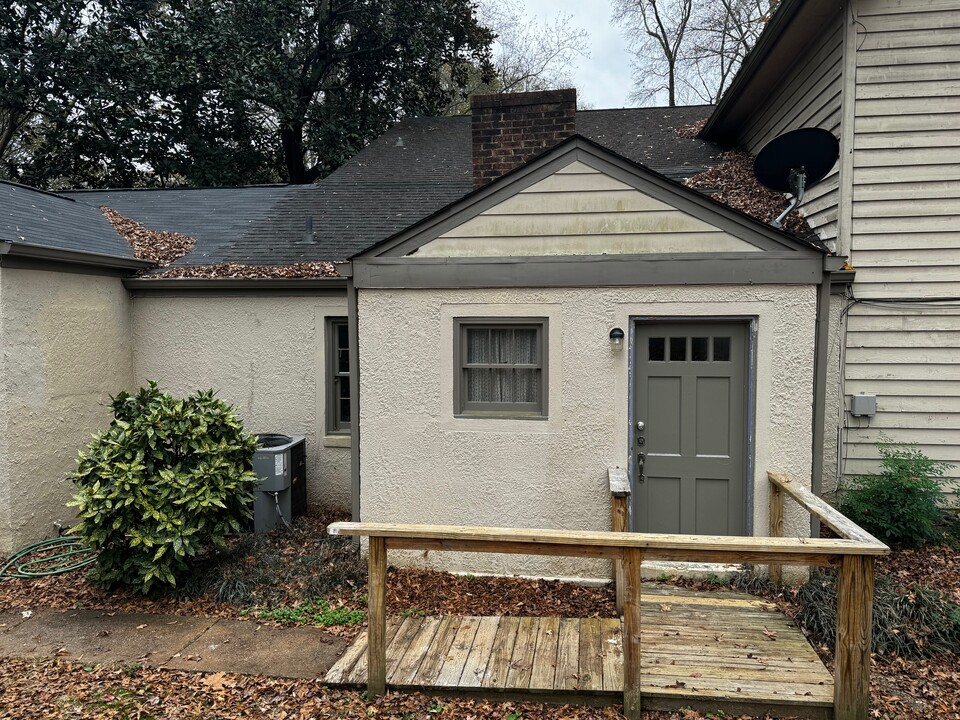 185 Springtree Rd in Athens, GA - Building Photo