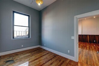 204 Westminster St in Providence, RI - Building Photo - Building Photo