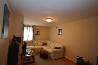 266 Gold St, Unit 1 in Boston, MA - Building Photo - Building Photo