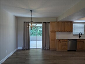 2536 Ridge Top Way in Valrico, FL - Building Photo - Building Photo