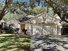 635 Sedgewood Cir in West Melbourne, FL - Building Photo