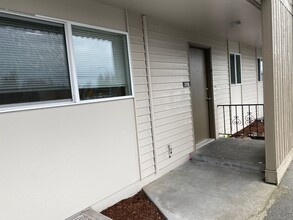 Welcome to Concordia Apartments! in Tacoma, WA - Building Photo - Interior Photo