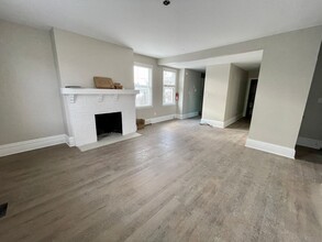 634 Beaver St-Unit -Front in Sewickley, PA - Building Photo - Building Photo