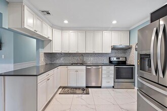 1496 Ocean Ave in Bohemia, NY - Building Photo - Building Photo