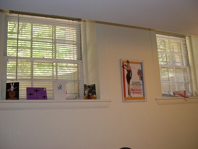 120 Riverway, Unit 99 in Boston, MA - Building Photo - Building Photo