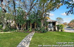 15203 Spring Water Cir in San Antonio, TX - Building Photo