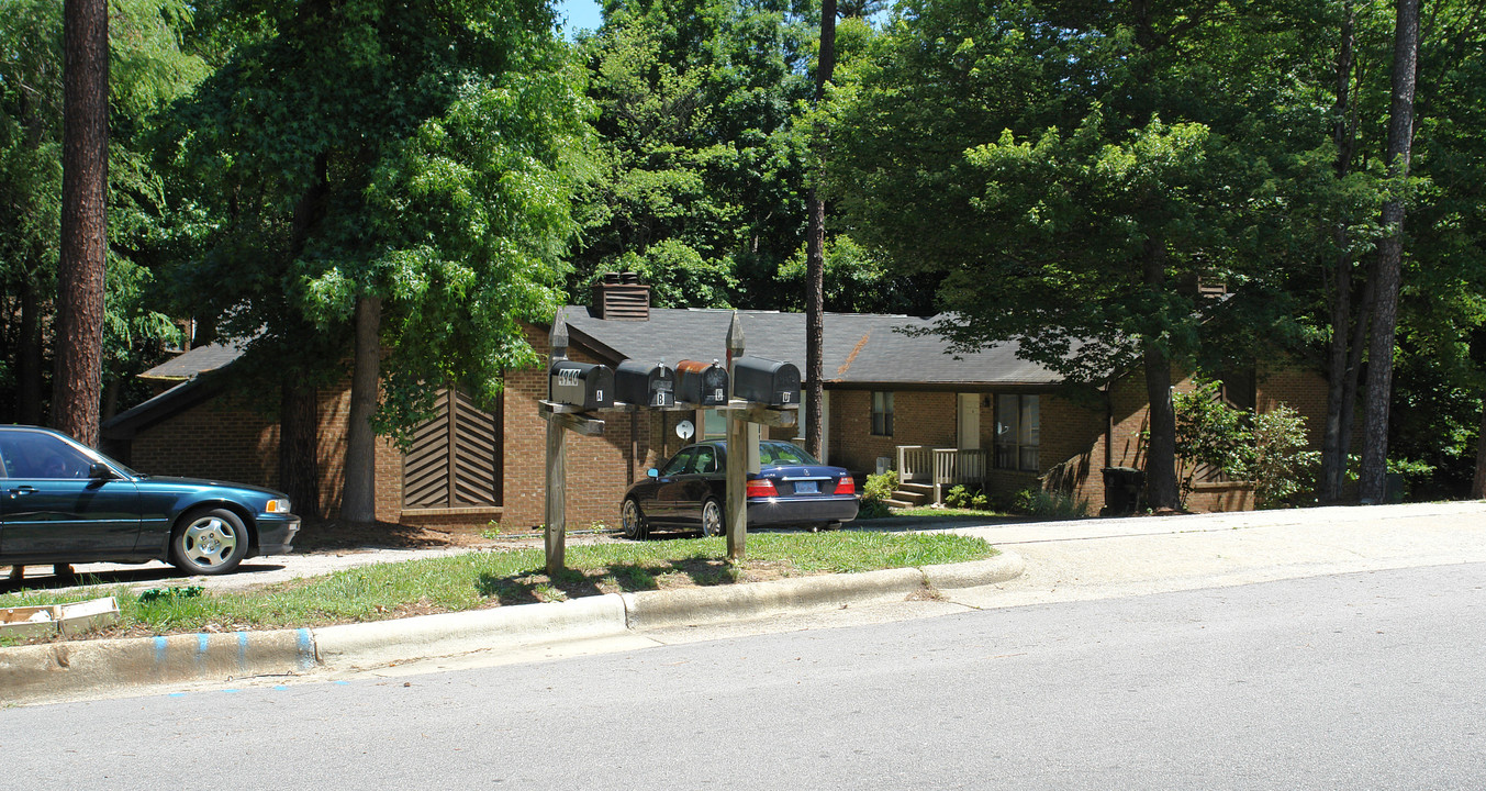 4940 Pebble Beach Dr in Raleigh, NC - Building Photo