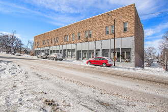 2416 S 16th St in Omaha, NE - Building Photo - Building Photo