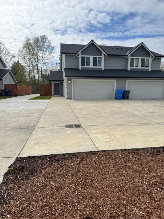 property at 8720 Golden Given Rd E